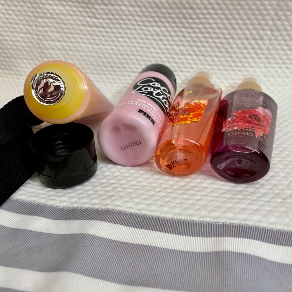 ❌SOLD on anthr site❌VS PINK Summer BUNDLE - Bag, 2 body spray & CoCo body - Picture 10 of 13